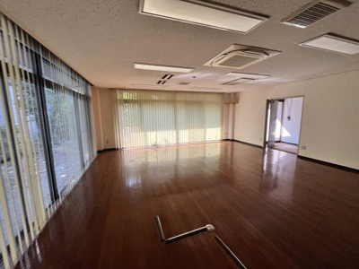 【居間・リビング】 | 西宮市宝生ケ丘1丁目　店舗
