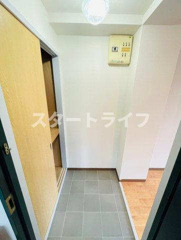 大阪市東淀川区東中島２丁目の賃貸マンションの玄関