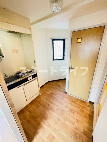 大阪市東淀川区東中島２丁目の賃貸マンションの居間・リビング