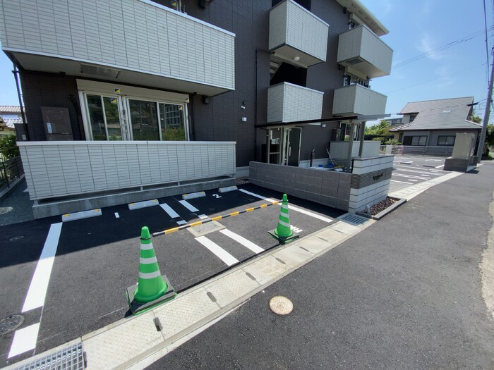 熊本市北区黒髪７丁目のアパートの駐車場