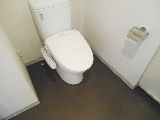 プルス上十条のトイレ|温水洗浄便座付きのトイレです！