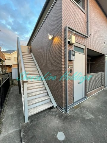 横浜市泉区中田東２丁目のアパートのエントランス|毎日通るエントランス♪