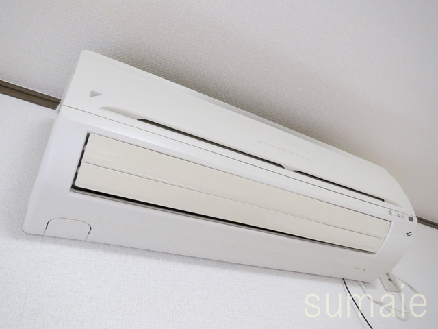 メゾン南小岩７の設備|エアコンがあるので夏も快適に過ごせます。