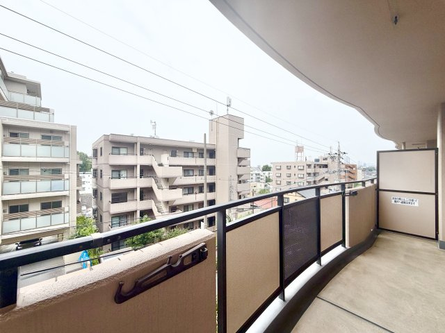 サンハイツ東山のバルコニー