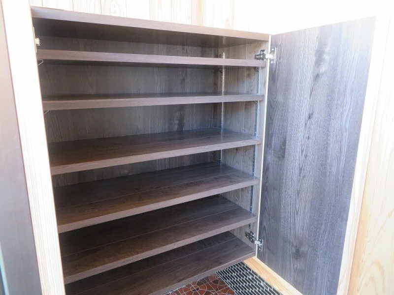 あたご荘　８号棟の収納