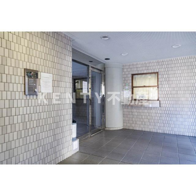 【エントランス】 | オーロヴェルデ田園調布 | 清潔なエントランスです