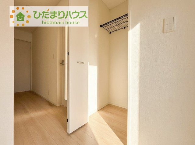【収納】 | つくばみらい市小絹第4　新築戸建　3号棟 | 便利な廊下収納完備！