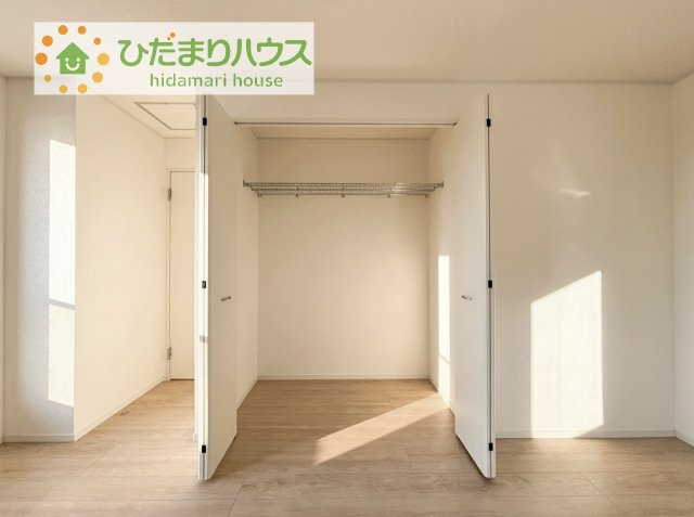 【収納】 | つくばみらい市小絹第4　新築戸建　3号棟 | 全室にクローゼットが付いていて、お部屋の住空間もスッキリ広々使えそうです(^^)