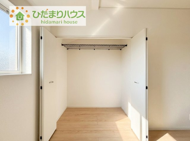 【収納】 | つくばみらい市小絹第4　新築戸建　3号棟 | ハンガーパイプ付でお洋服の出し入れもラクラクです！
