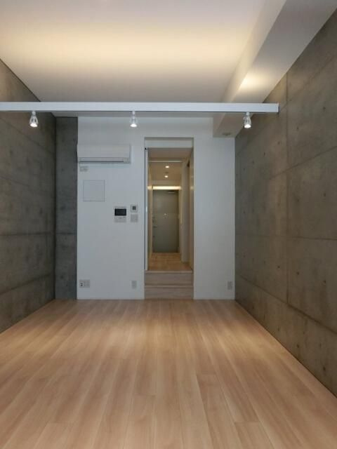 ＺＯＯＭ渋谷神山町の居間・リビング