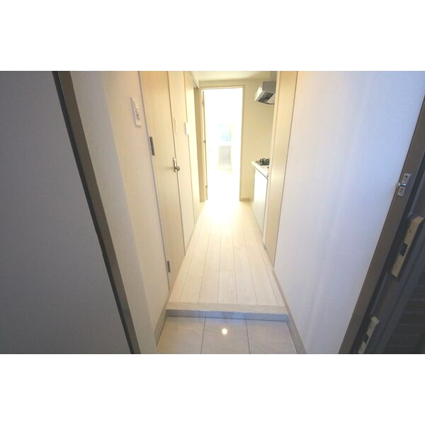 名古屋市中区新栄１丁目の賃貸マンションの玄関