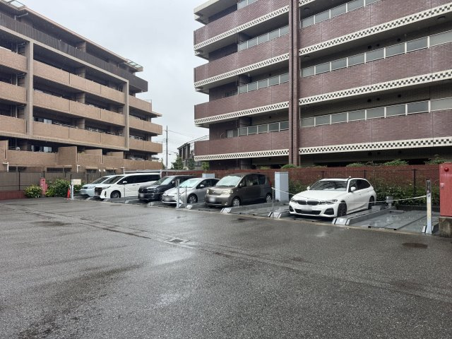 神戸垂水ヒルトップテラスの駐車場