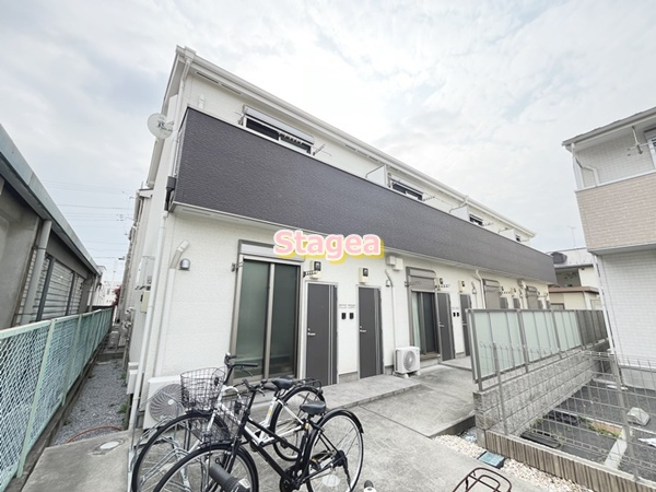 上尾市上町２丁目のアパートの外観