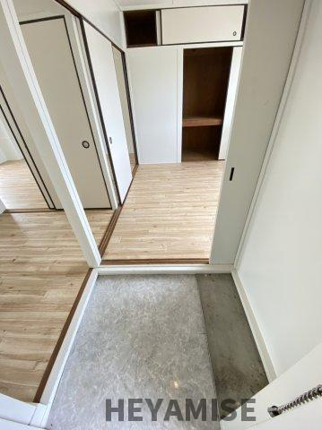 ビレッジハウス末石3号棟の玄関|※同間取りの別のお部屋の画像です※現況を優先します