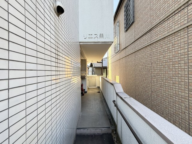 リエス黒川のエントランス
