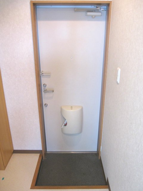 リリックコート新小岩の玄関