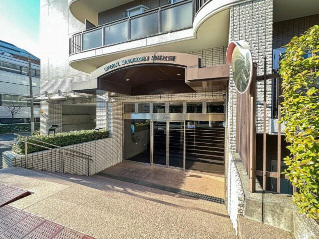 インペリアル南麻布サテライトのエントランス