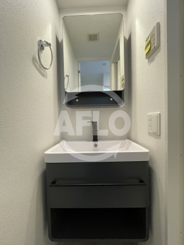 セレニテ難波グランデノールの洗面所|セレニテ難波グランデノール　洗面所
