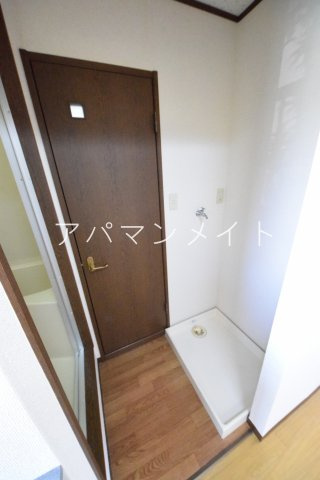 【設備】 | 第三カネヨシハイツ | 室内洗濯機置場です