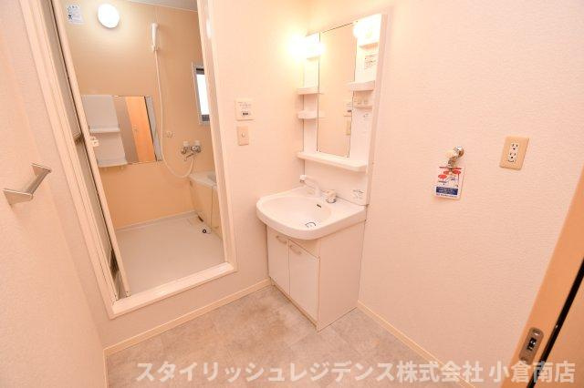 コンフォルトM　A棟の洗面所