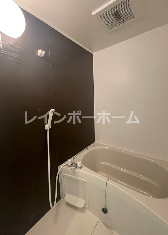 エーテルの浴室