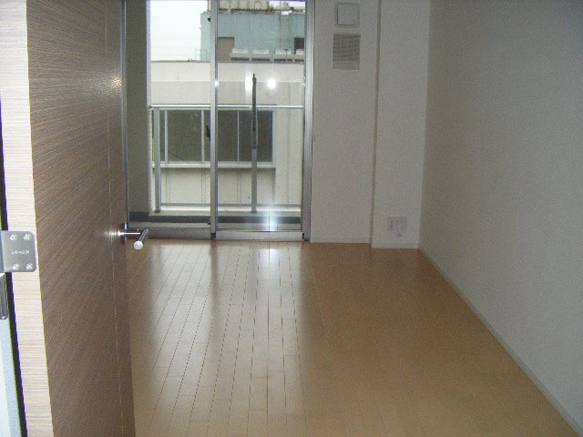 パークアクシス西船橋本郷町の居間・リビング|洋室9.6帖！