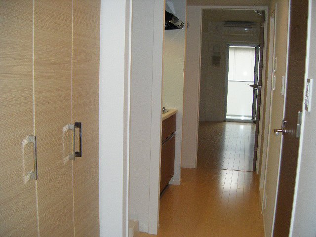 パークアクシス西船橋本郷町の玄関|玄関部分