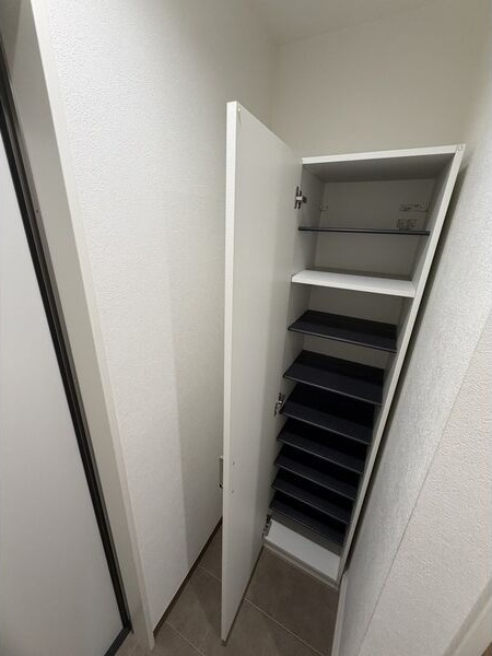 Delica大江の玄関