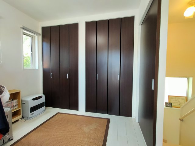 小島町一戸建の収納