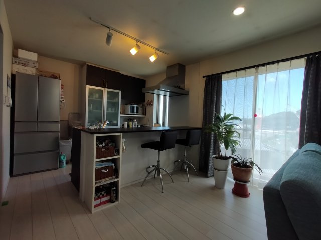 小島町一戸建のキッチン