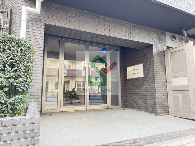 フェニックス武蔵関参番館のエントランス