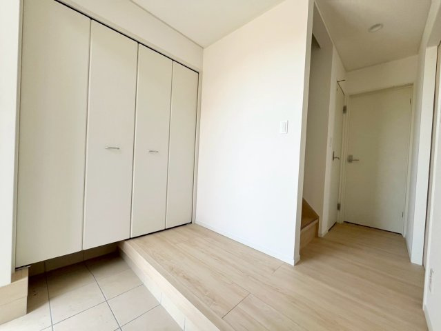 クレイドルガーデン堺市中区上之第3期の玄関