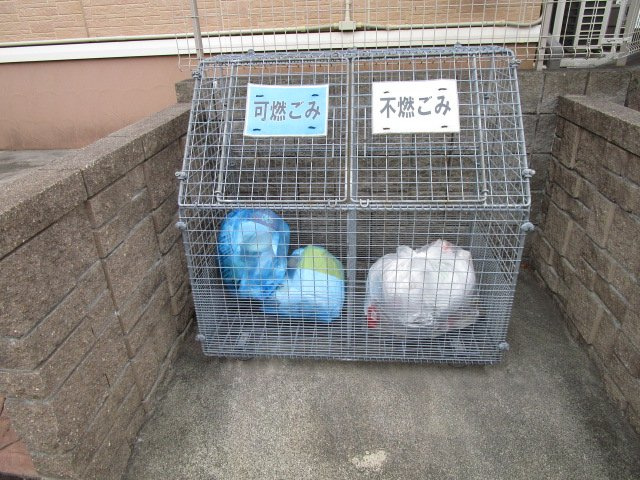 敷地内ゴミ集積場所
