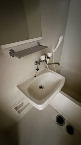 レジディア博多の洗面所