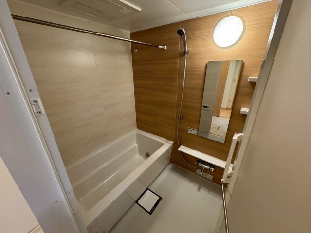 アンビエラ桃山台の浴室