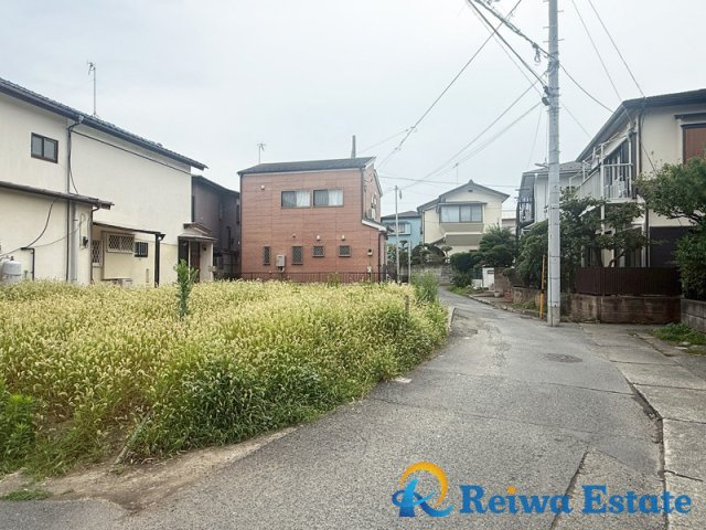 売地　藤沢市辻堂6丁目の前面道路含む現地写真
