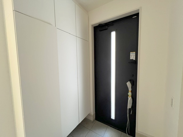 ◎茅ヶ崎市十間坂2丁目　新築戸建　1号棟の玄関|玄関周辺スペース◇