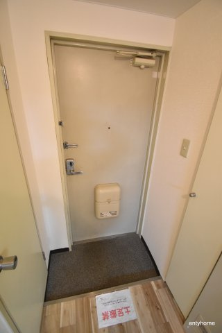 ギャレ豊津　仲介手数料無料の玄関