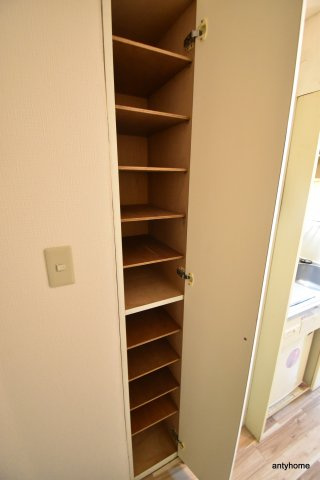 ギャレ豊津　仲介手数料無料の収納