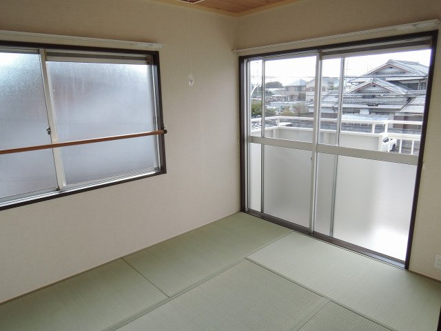 中本ハイツの和室