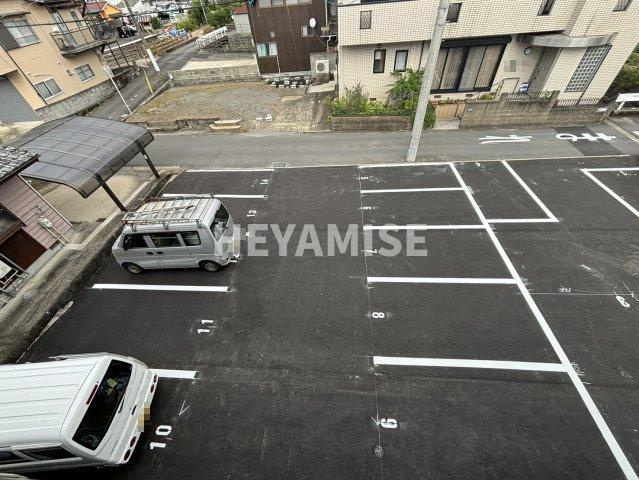 ミライ旭町の駐車場