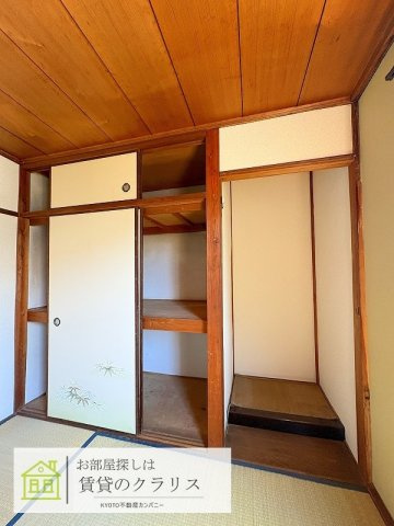 桂乾町28-42レトロ貸家の収納