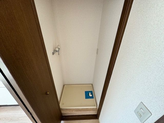 イズミコートの玄関