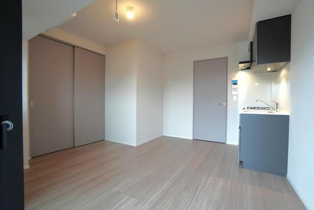 【内装】 | ※写真は同タイプ住戸です。