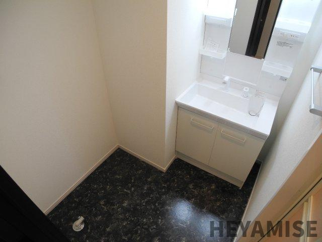 modern palazzo長大医学部前の洗面所|※同間取りの別の階のお部屋の写真です※