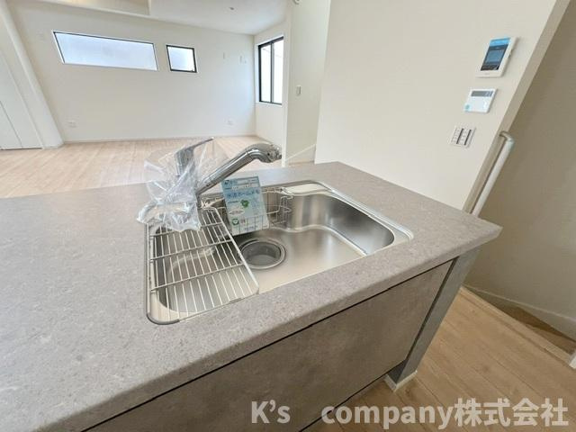 ◎茅ヶ崎市十間坂2丁目　新築戸建　3号棟のキッチン|耐久性に優れたステンレス素材のシンク◇