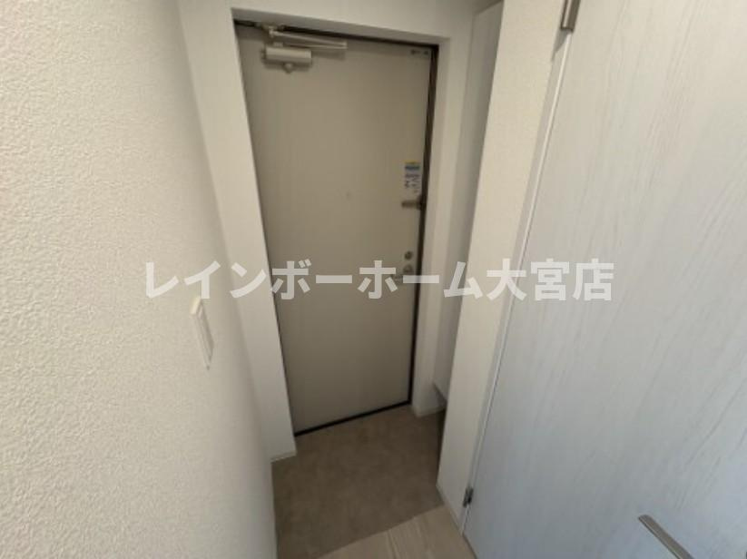 ジーメゾン大宮今羽町の玄関