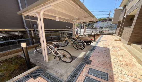 三田市南が丘　収益アパート　メゾンデンⅠ・Ⅱの駐輪場