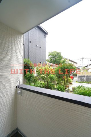 THE　NOBLES諏訪野町Ⅱ（ザノブレス）【キャッシュバック対象物件】のバルコニー|外からの目が気にならないバルコニーで洗濯物が干せます