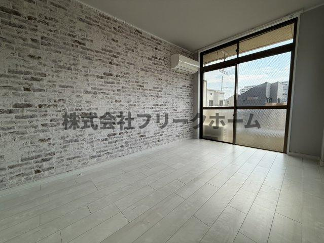 ムーンパレスの居間・リビング